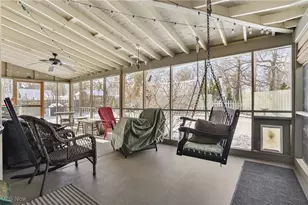 2242 16th St, Cuyahoga Falls, OH 44223 - Photo 34