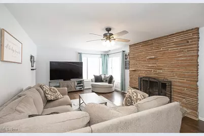 15446 Drake Road, Strongsville, OH 44136 - Photo 6