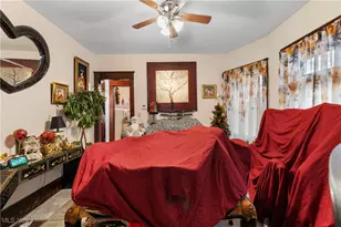 827 9th St SW, Massillon, OH 44647 - Photo 10