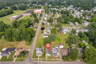 827 9th St SW, Massillon, OH 44647 - Photo 2