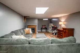 2450 Wildflower Ln NE, Massillon, OH 44646 - Photo 40