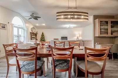 2450 Wildflower Lane NE, Massillon, OH 44646 - Photo 10