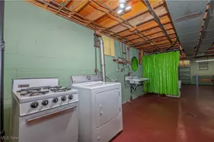 1035 Lois Ave NW, North Canton, OH 44720 - Photo 12