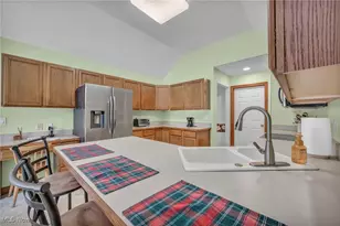 1485 Golden Ln, Grandview Heights, OH 44147 - Photo 18