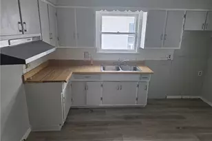 9825 Macon Ave, Loveland, OH 44102 - Photo 6