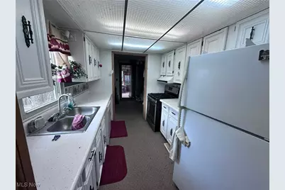 735 Bramblewood Heights Road, Marietta, OH 45750 - Photo 2