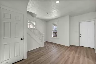 502 W 23rd St, Lorain, OH 44052 - Photo 8