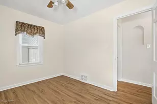 1188 Hardesty Blvd, Akron, OH 44320 - Photo 24