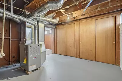 1188 Hardesty Boulevard, Akron, OH 44320 - Photo 32