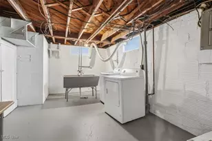 1188 Hardesty Blvd, Akron, OH 44320 - Photo 30