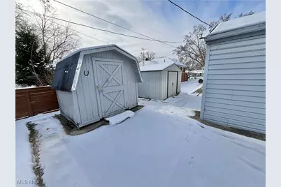 579 Poplar Street, Elyria, OH 44035 - Photo 30