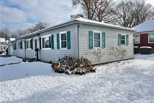 579 Poplar St, Elyria, OH 44035 - Photo 2