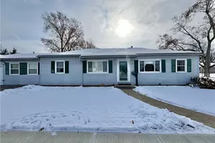 579 Poplar St, Elyria, OH 44035 - Photo 4