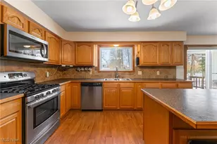 655 Blueberry Hill Dr, Canfield, OH 44406 - Photo 14