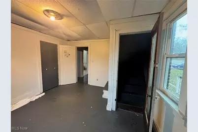 1057 Pennsylvania Avenue, Weirton, WV 26062 - Photo 16