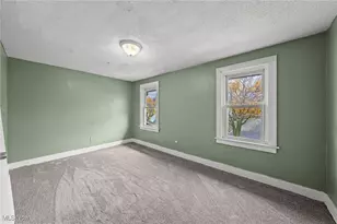 884 Lovers Ln, Akron, OH 44306 - Photo 26