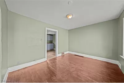 884 Lovers Lane, Akron, OH 44306 - Photo 16