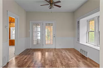 1053 Mount Vernon Avenue, Akron, OH 44310 - Photo 14