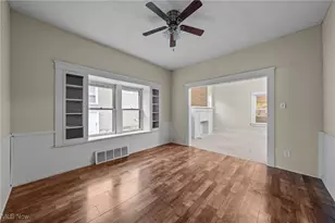 1053 Mt Vernon Ave, Akron, OH 44310 - Photo 16