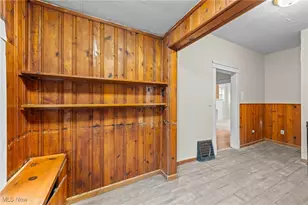 1053 Mt Vernon Ave, Akron, OH 44310 - Photo 22