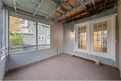 1053 Mount Vernon Avenue, Akron, OH 44310 - Photo 30