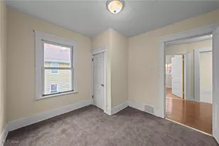 1053 Mt Vernon Ave, Akron, OH 44310 - Photo 34