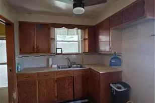 139 Adams St, Wellington, OH 44090 - Photo 2