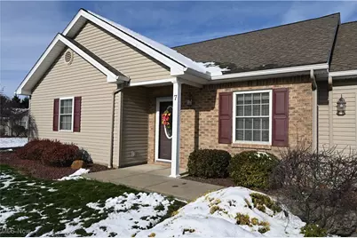170 Sandy Court #7, New Middletown, OH 44442 - Photo 2