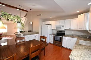 170 Sandy Ct, New Middletown, OH 44442 - Photo 8