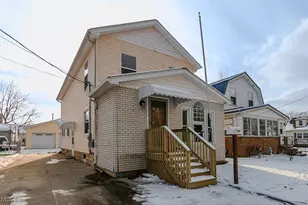 504 7th St, Fairport Harbor, OH 44077 - Photo 2