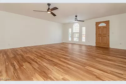 504 7th Street, Fairport Harbor, OH 44077 - Photo 6