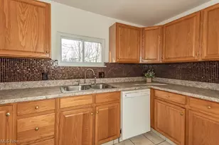 504 7th St, Fairport Harbor, OH 44077 - Photo 22