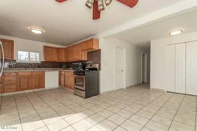 504 7th Street, Fairport Harbor, OH 44077 - Photo 18
