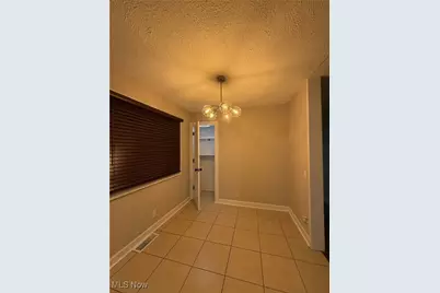 517 Grosvenor Avenue NW, Massillon, OH 44647 - Photo 8