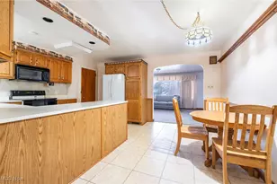 6534 Diana Dr, Poland, OH 44514 - Photo 8