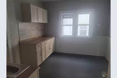 3391 E 134th Street #DN, Loveland, OH 44120 - Photo 4