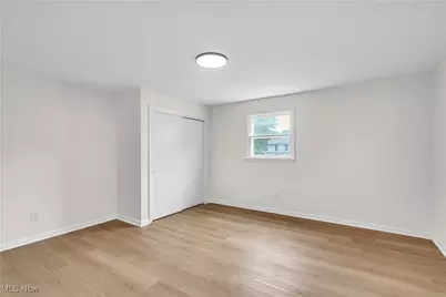 338 Blossom Avenue, Campbell, OH 44405 - Photo 14