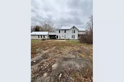 404, 404 1/2, 406 1/2 E Montgomery Street, Marietta, OH 45750 - Photo 2