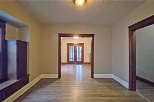 38 Steel St, Youngstown, OH 44509 - Photo 2