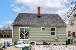 15711 Lotus Dr, Loveland, OH 44128 - Photo 4