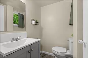 128 Alta St, Weirton, WV 26062 - Photo 14