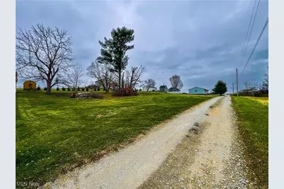 3895 Adamsville Road, Zanesville, OH 43701 - Photo 38