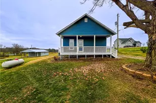 3895 Adamsville Rd, Zanesville, OH 43701 - Photo 2