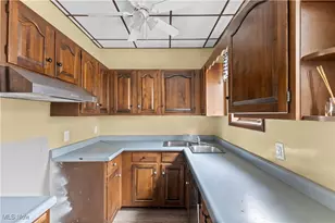 840 Hanover St, Martins Ferry, OH 43935 - Photo 16