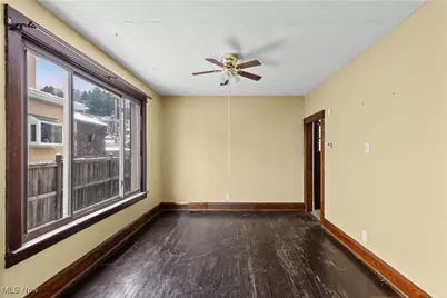840 Hanover Street, Martins Ferry, OH 43935 - Photo 10