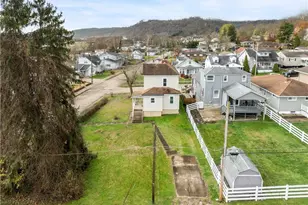 411 W 45th St, Shadyside, OH 43947 - Photo 24
