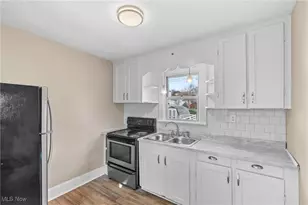 411 W 45th St, Shadyside, OH 43947 - Photo 8