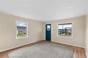 411 W 45th St, Shadyside, OH 43947 - Photo 4