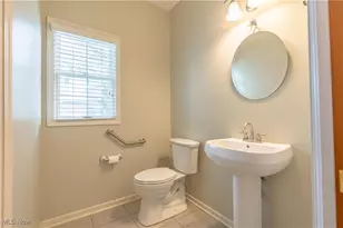 6720 Bridgestone Cir NE, Canton, OH 44721 - Photo 22