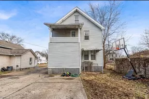 788 E 156th St, Loveland, OH 44110 - Photo 4